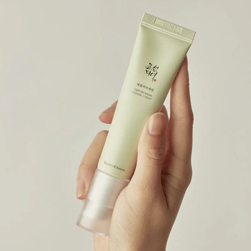 Light On Serum : Centella + Vitamin C